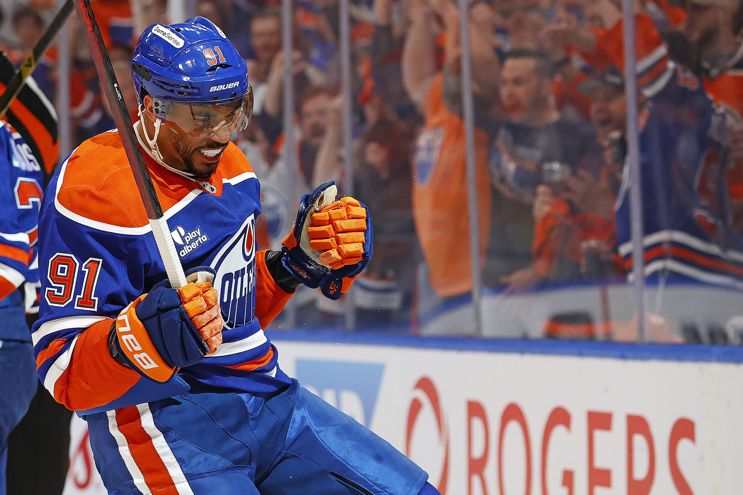 3 mejores jugadores de Oilers en la victoria 7-4 vs Kings, incl. Kane