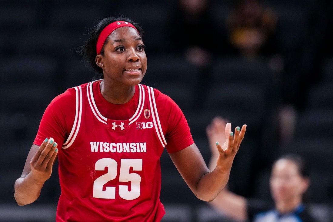Serah Williams, transferida de Wisconsin, se compromete con UConn