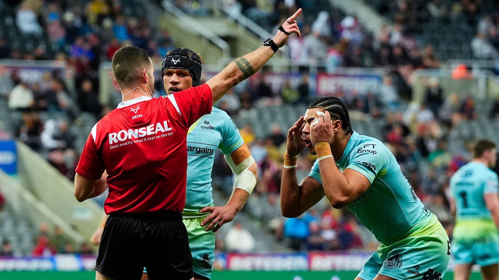 Paul Wellens: Expulsión de Lewis Murphy en St Helens, ‘ridícula
