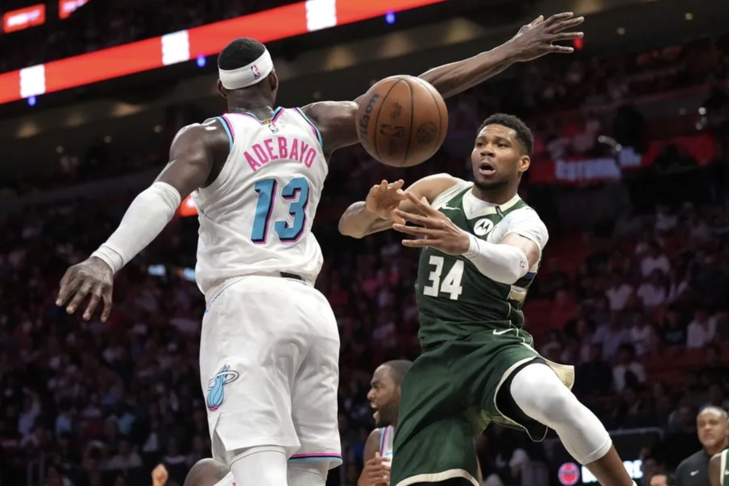 ¿Deben los Bucks cambiar a Giannis Antetokounmpo