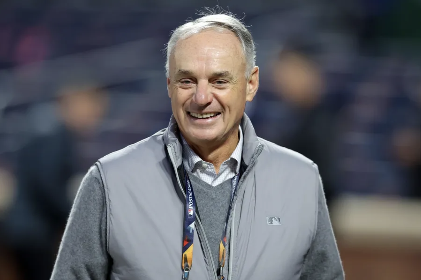 Manfred no puede admitir a Pete Rose en el Salón de la Fama