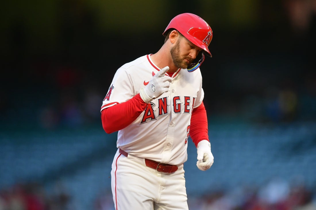Ángeles reciben a Blue Jays, abundan historias de redención