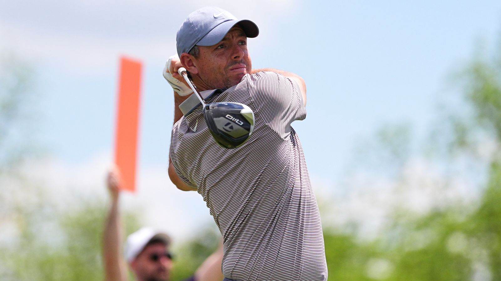 Campeonato Truist: McIlroy inicia defensa, Mitchell lidera