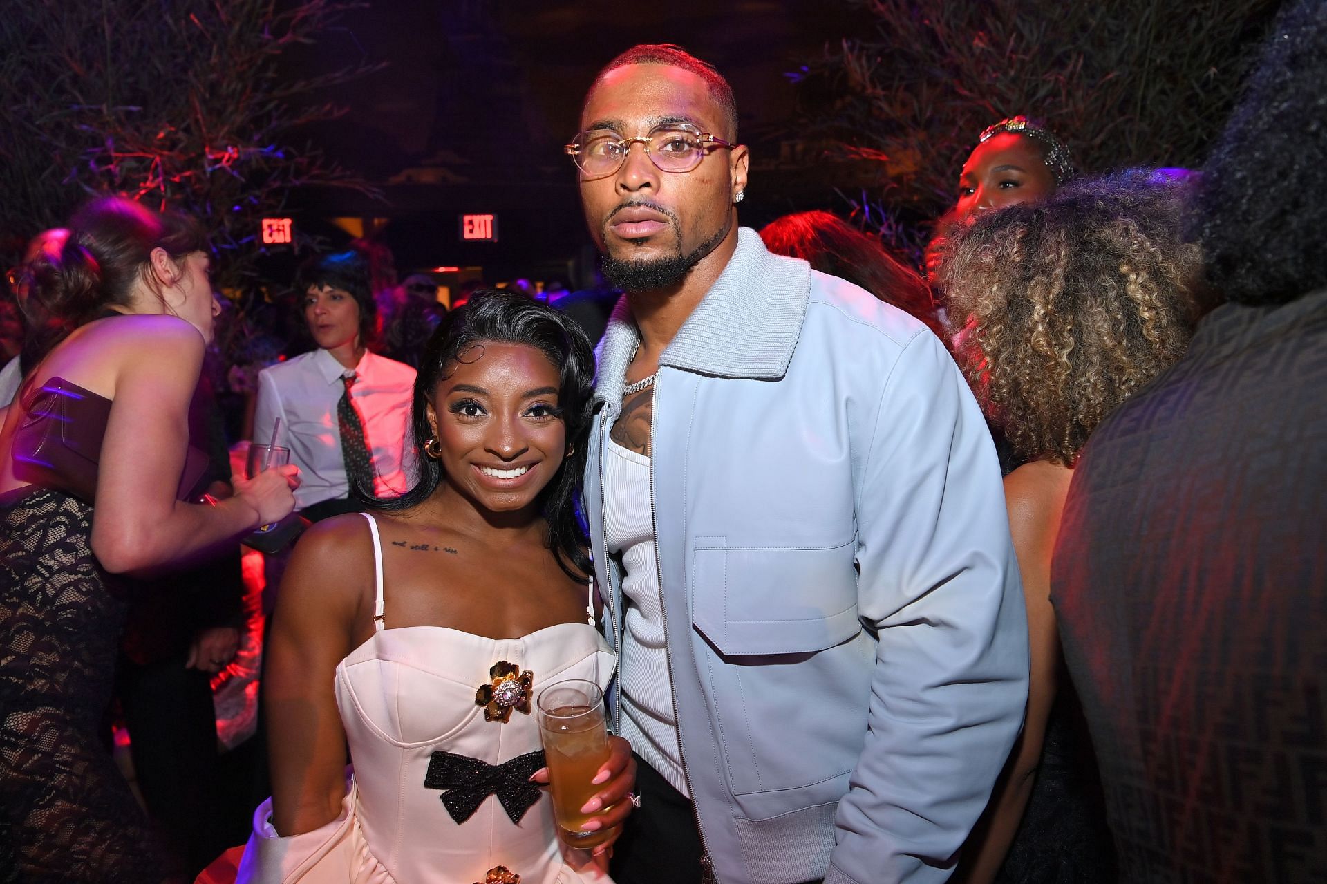 Fotos: Simone Biles y Jonathan Owens en fiesta de Pharrell Williams