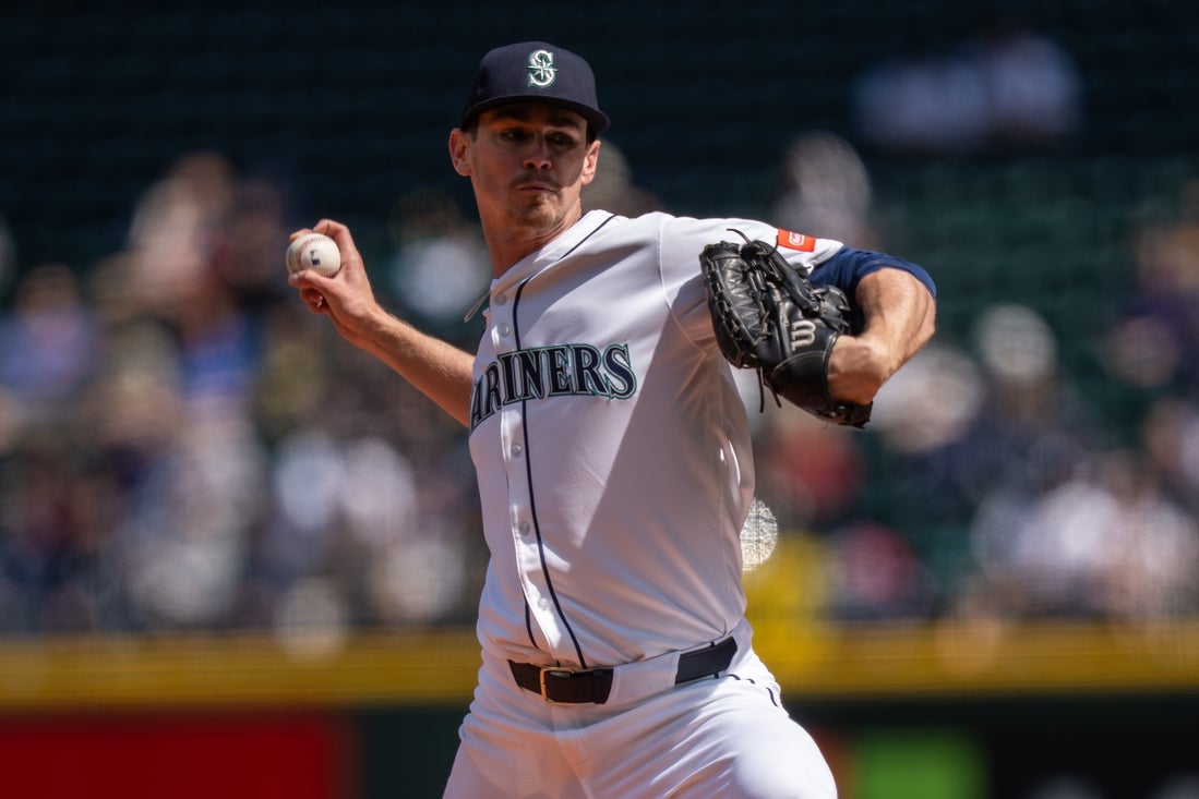 Emerson Hancock, Mariners buscan victoria serie contra Padres