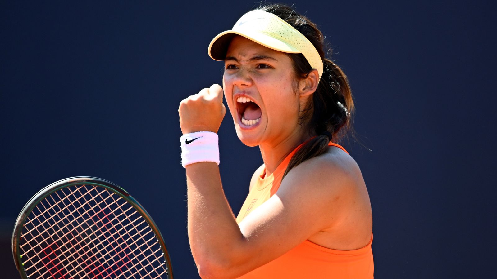 Emma Raducanu supera a la ex nº 8 mundial Daria Kasatkina en Strasbourg