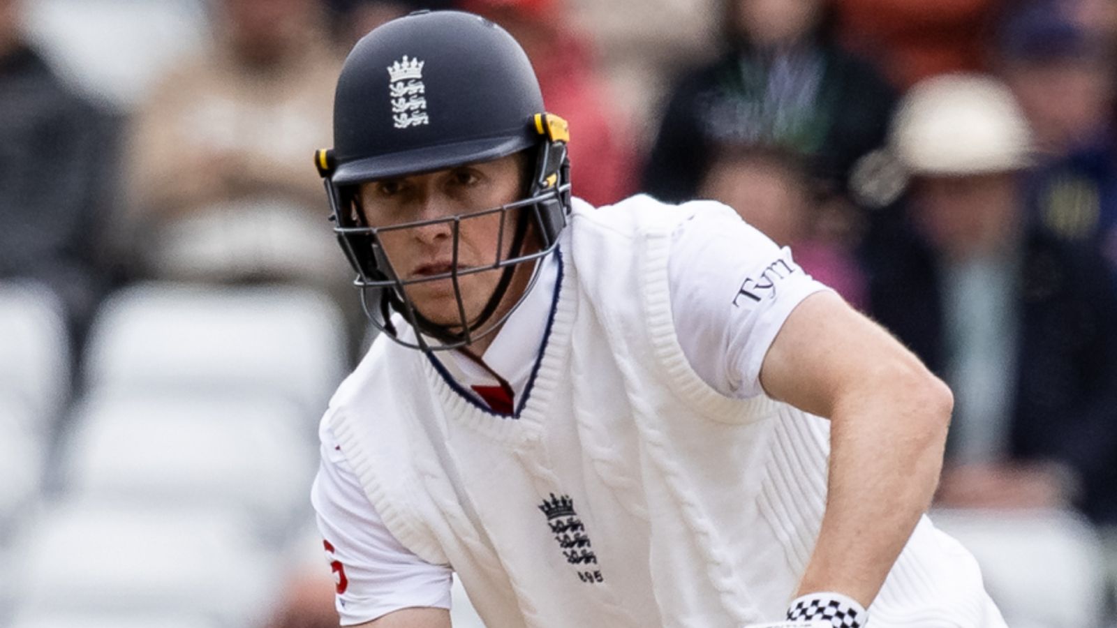 Inglaterra vs Zimbabwe: Zak Crawley vuelve en forma con siglo crucial