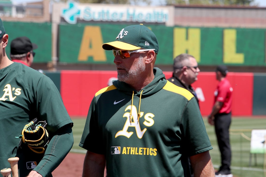 A’s en baja enfrentan duro reto contra Phillies