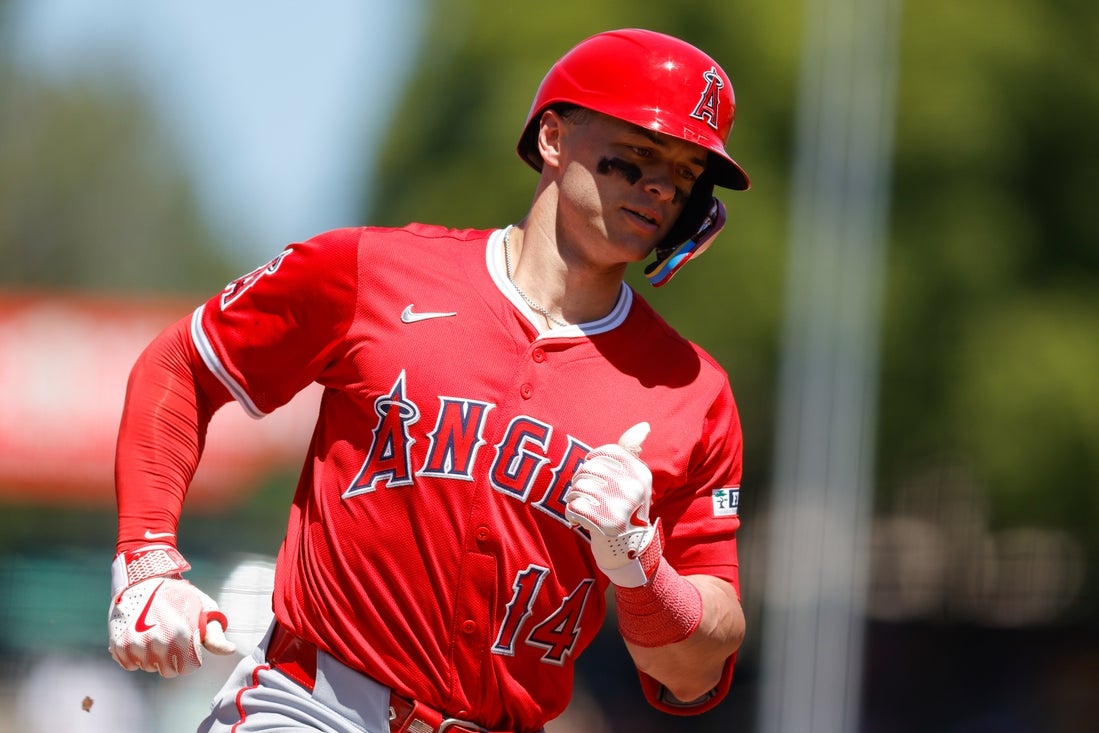 Ángeles con ofensiva potente vs. Marlins en inicio de serie