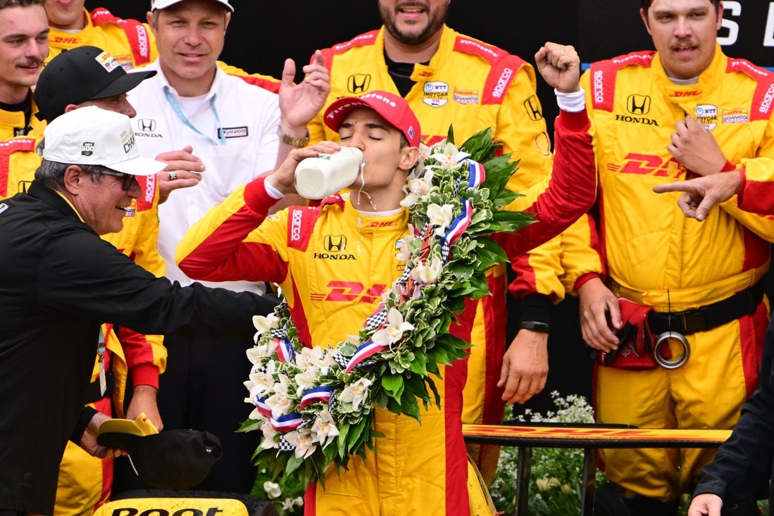 Campeón de IndyCar, Alex Palou, gana su primer Indianapolis 500