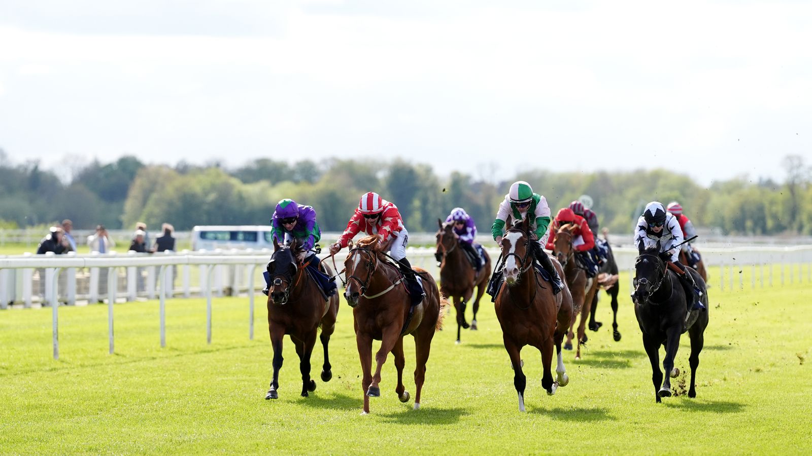 Hoy en Sky Sports Racing: Acción en vivo en Windsor y Brighton