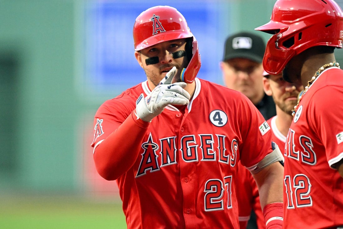 Ángeles establecen récord en Fenway Park, resisten vs. Red Sox