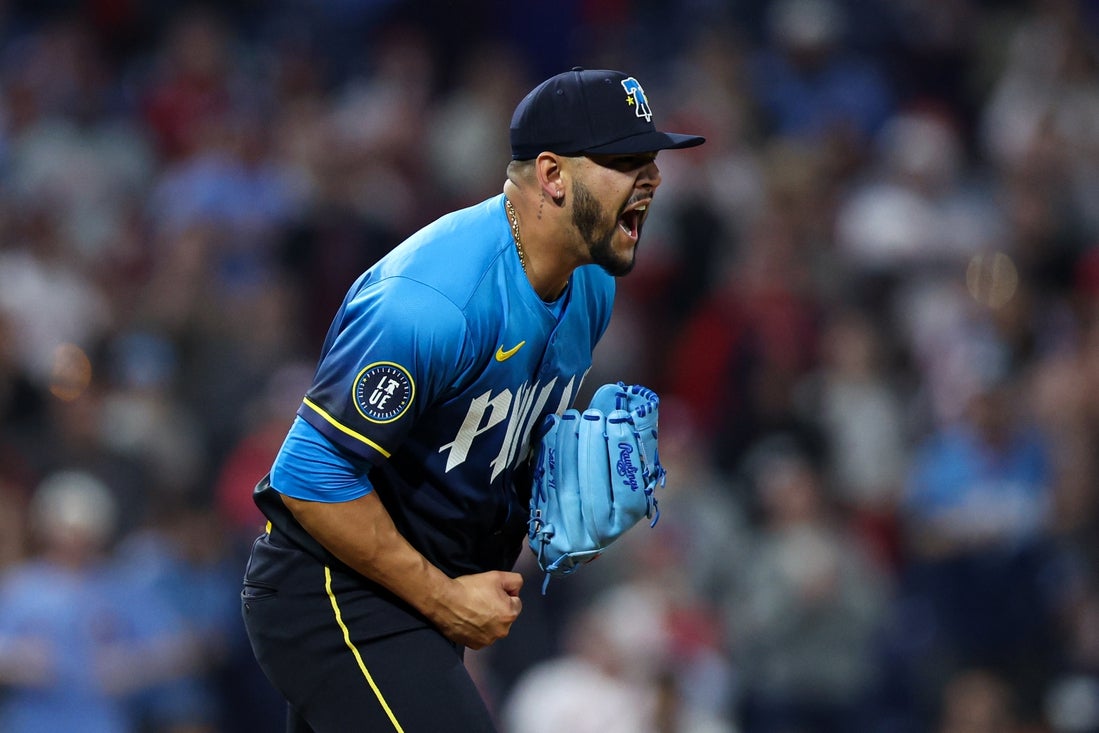 Braves reclaman al RHP Jose Ruiz de Phillies
