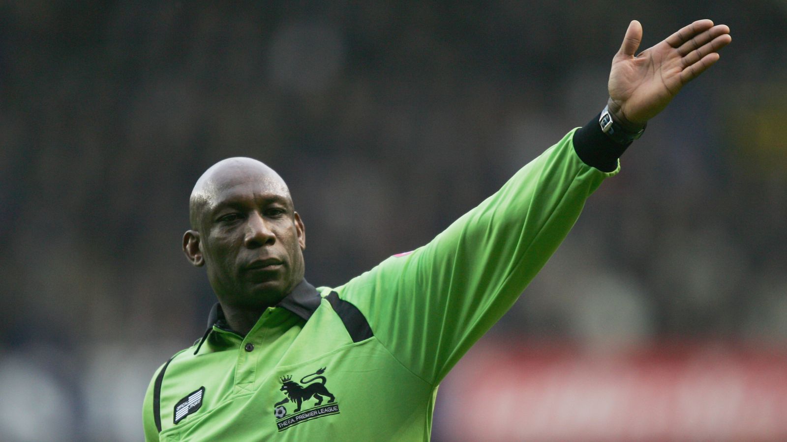 Muere Uriah Rennie, primer árbitro negro de la Premier League, a los 65 años